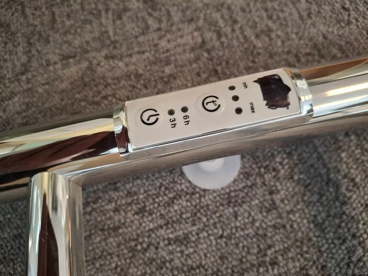 Billede 3 - Elektrisk håndklædetørrer med stikkontakt  STRØMBERG