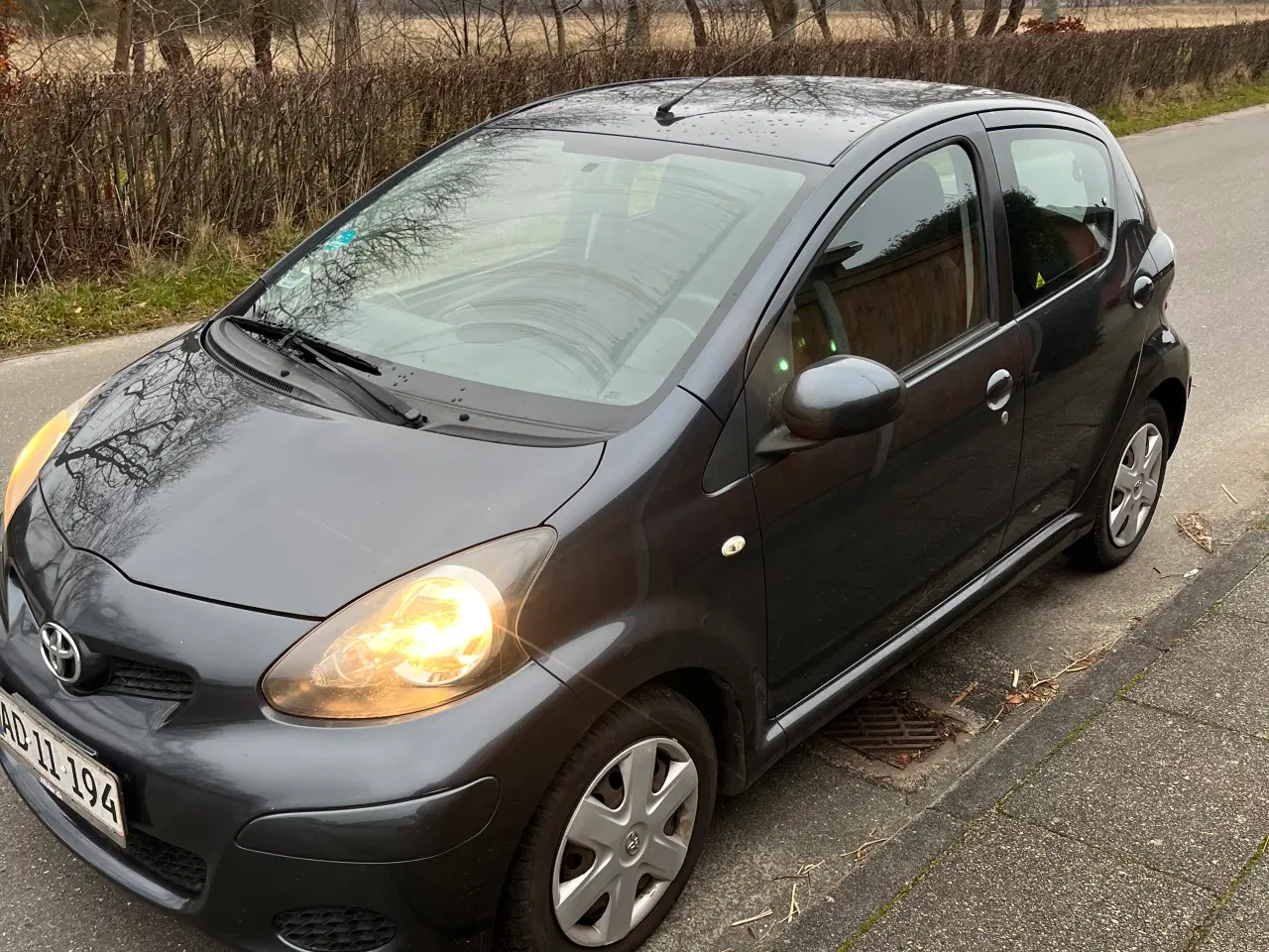 Billede 1 - Toyota Aygo 5-dørs Km 122000. Nysynet