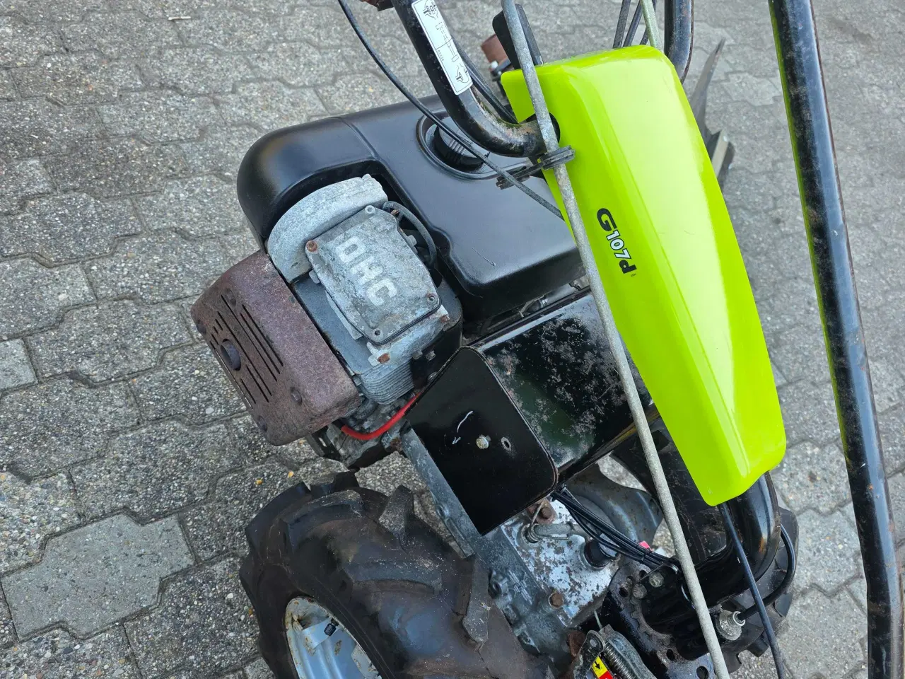 Billede 8 - Grillo Redskabsbærer / Fejemaskine