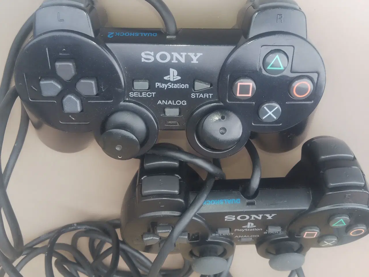 Billede 2 - 2 stk PS 2 Sony Controller Dual Shock Inkl Spil