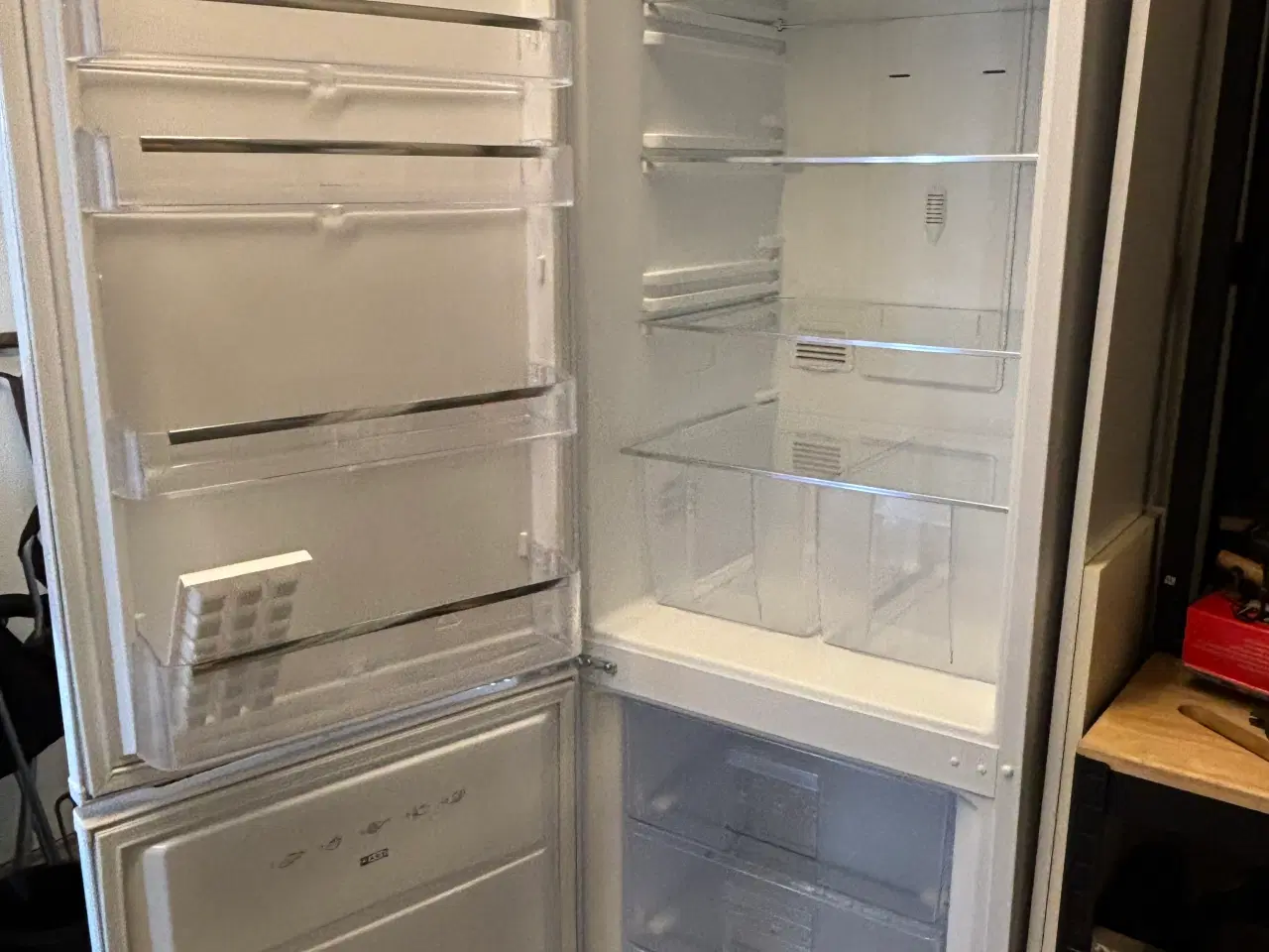 Billede 2 - Rigtig fin køle/fryseskab
