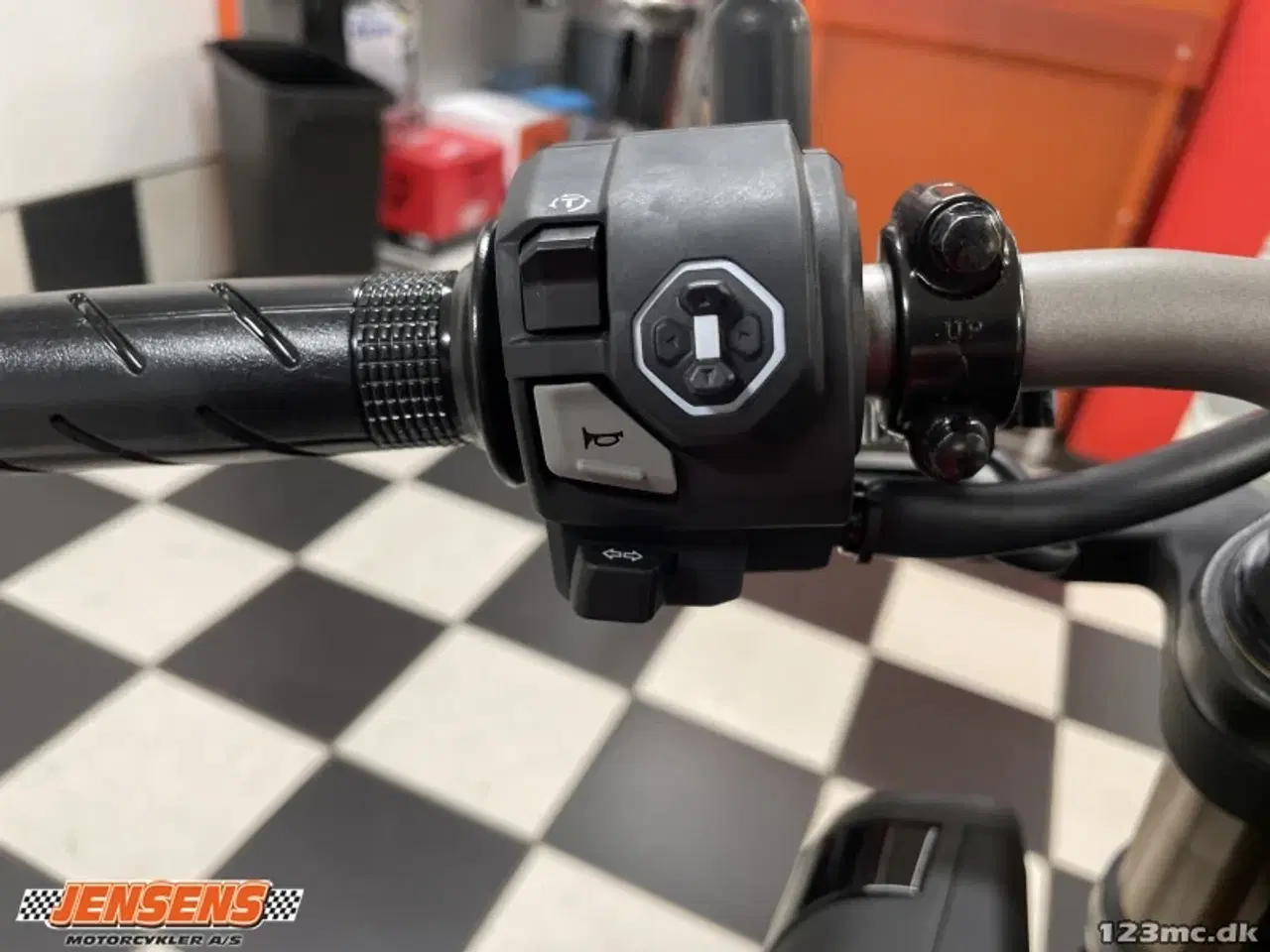 Billede 10 - Honda CB 650 R E-Clutch