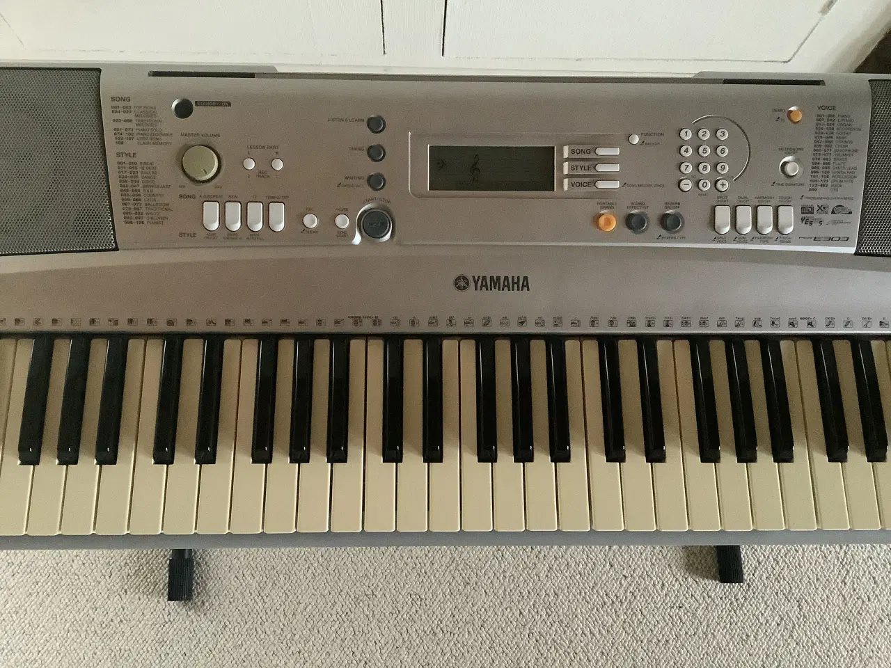 Billede 2 - Yamaha keyboard m.stativ