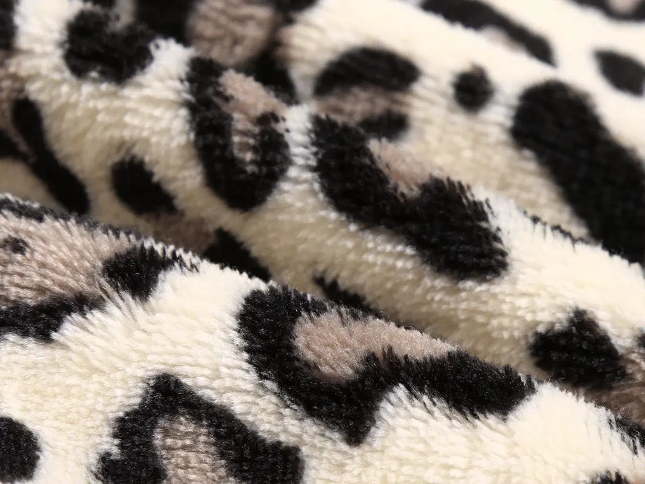 Billede 5 - frakke( cardigan)i Leopard print...  i  large.