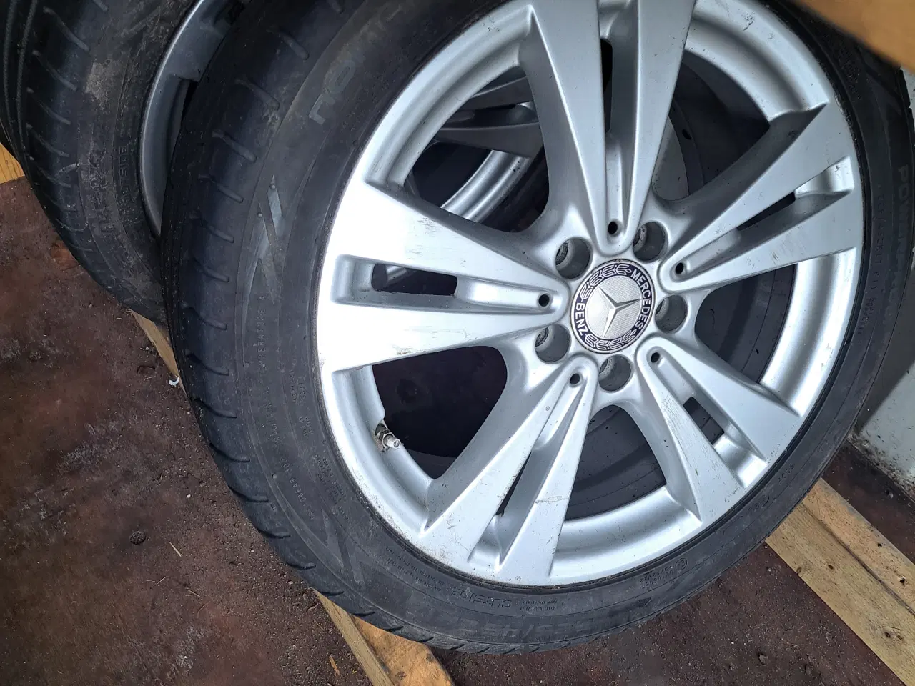 Billede 1 - 17" alufælge med sommerdæk til Mercedes A,B og C
