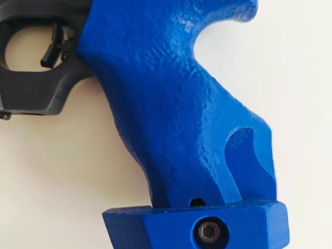 Billede 2 - 3D Printet Ventrehåndsgreb til Walther GSP