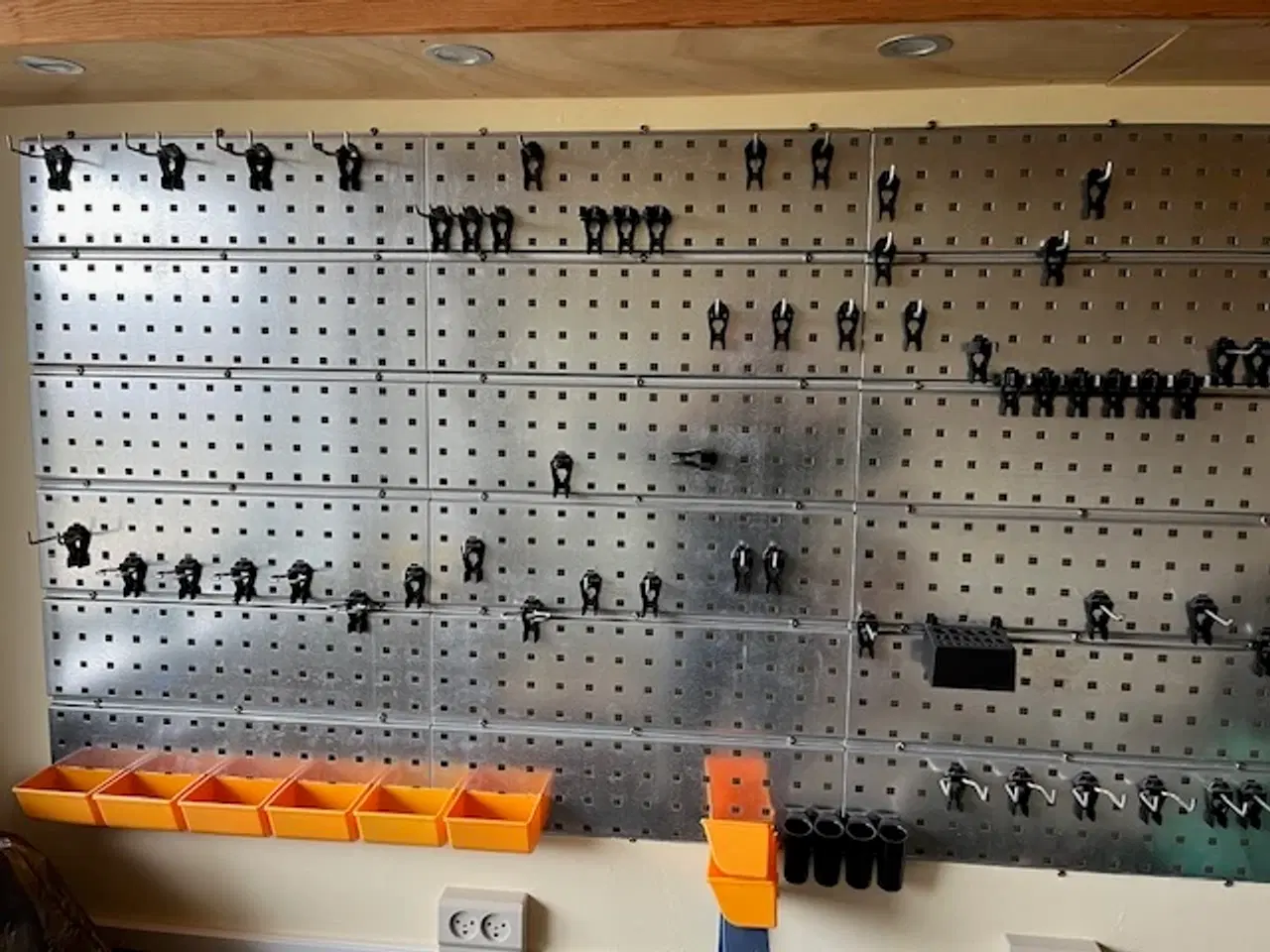 Billede 2 - Roco værktøjstavle med tilbehør