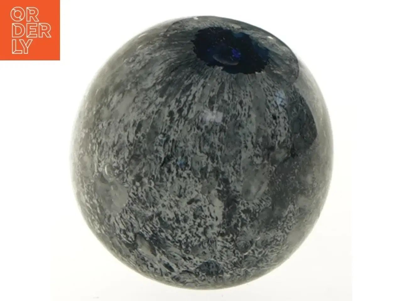 Billede 4 - Mørk dekorationskugle i marmor/granit med mønstret overflade (str. Ø 8 cm)