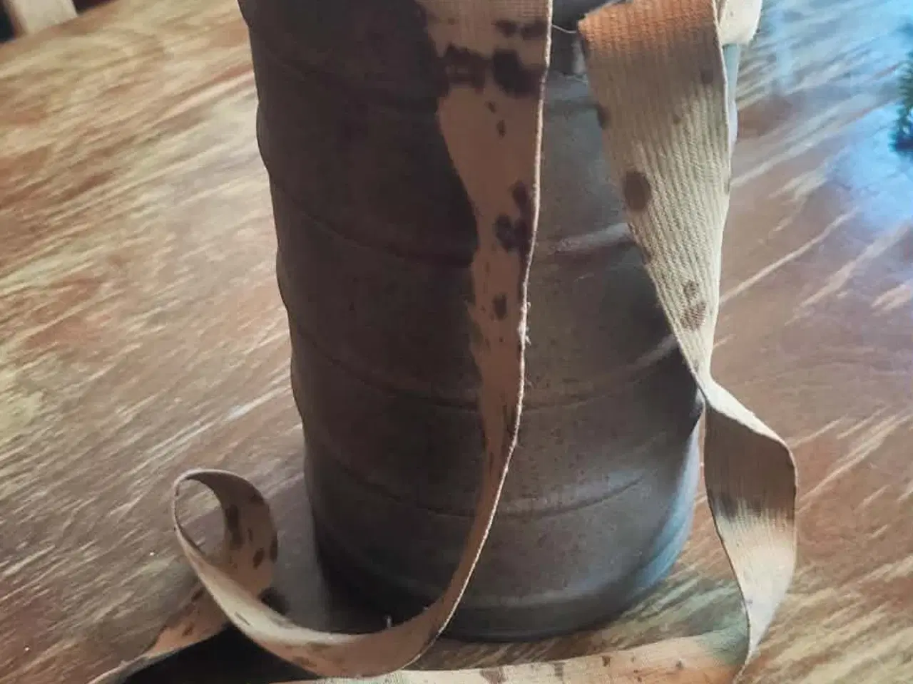 Billede 11 - Gasmaske 1939 + Gjellerup Sogns Avis fra 1943