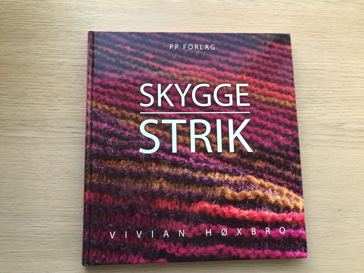 Billede 1 - Skyggestrik  af Vivian Høxbro