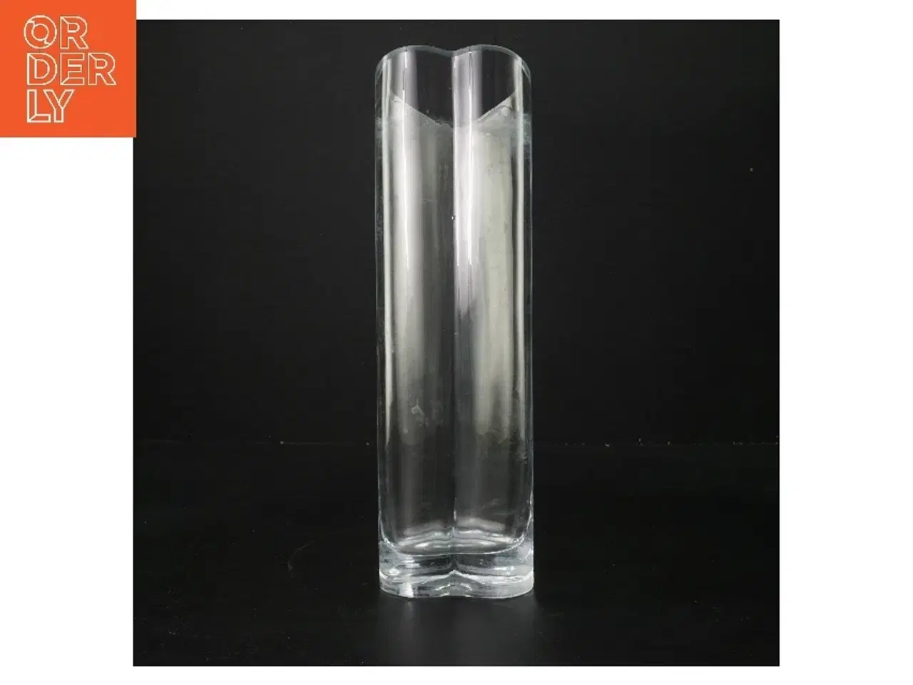 Billede 2 - Hjerteformet glasvase (str. 28 cm)