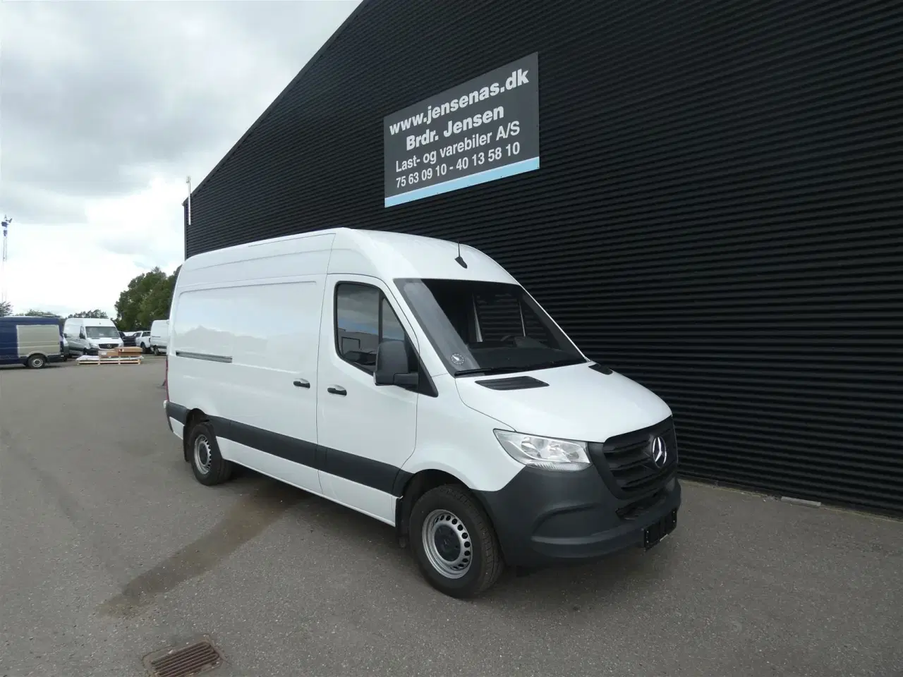 Billede 1 - Mercedes-Benz Sprinter 317 2,0 CDI A2 H2 RWD 9G-Tronic 170HK Van Aut.