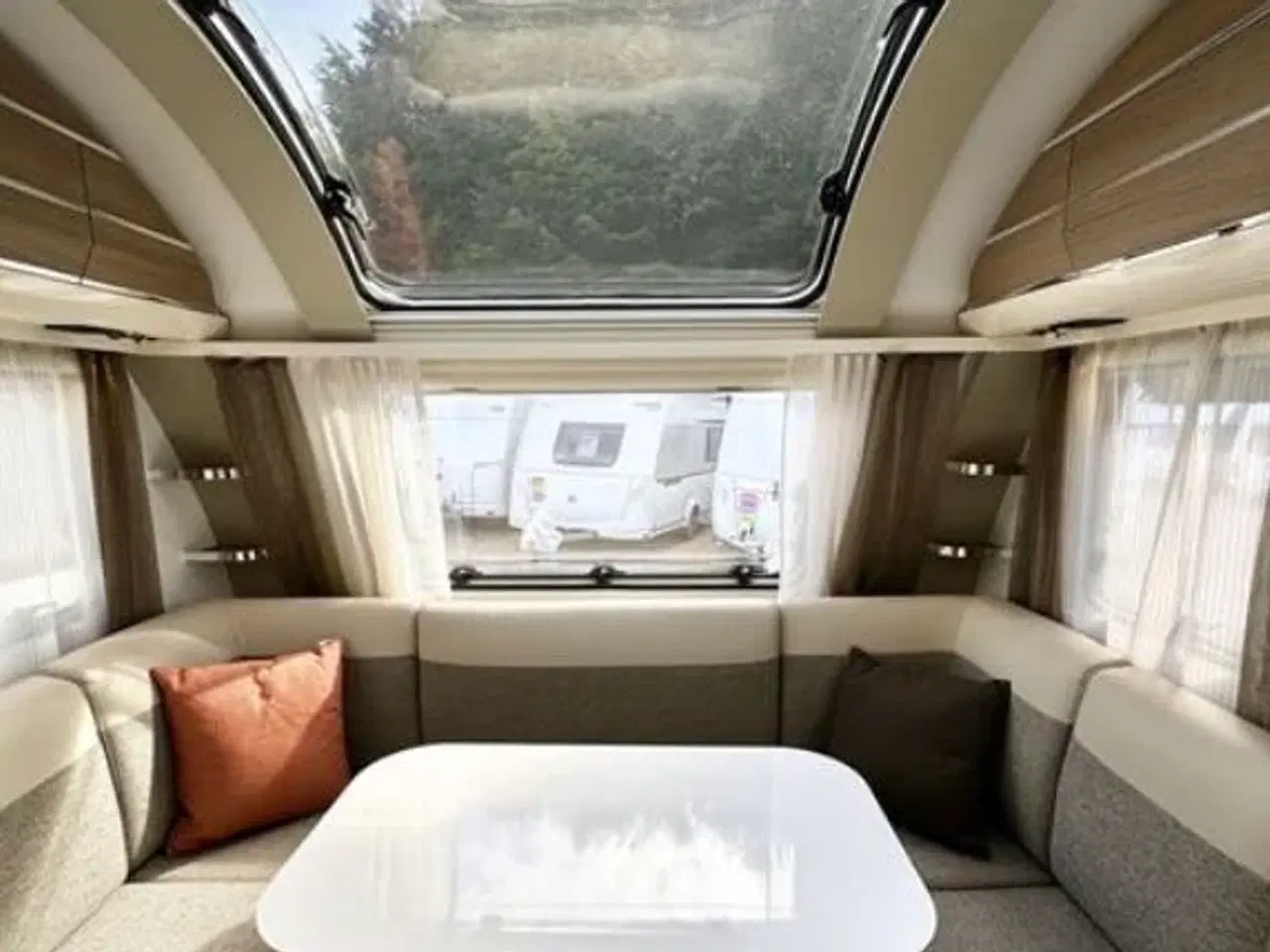 Billede 7 - Velholdt adria adora 502 ul supreme edition