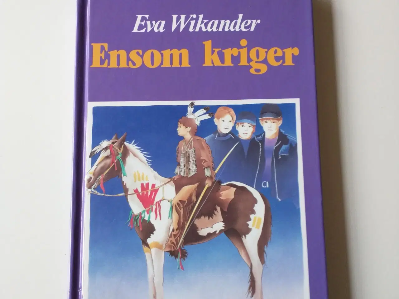 Billede 1 - Ensom kriger. Af Eva Wikander