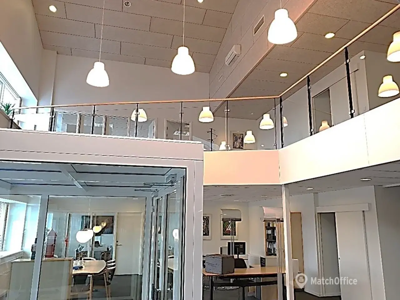 Billede 6 - Nyrenoverede kontorlokaler og fleksible logistik-/produktionshaller med god loftshøjde