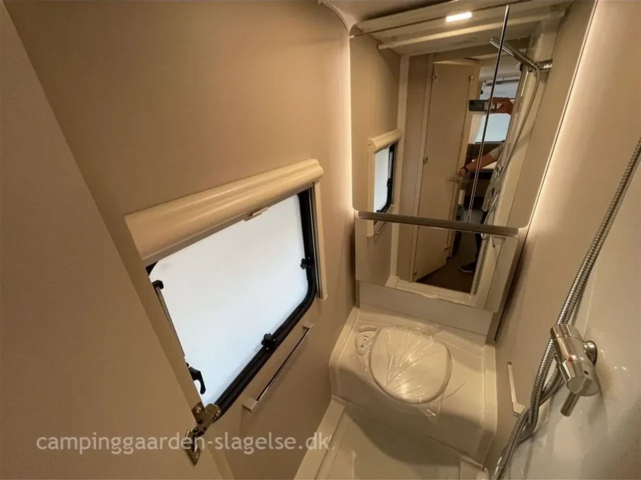 Billede 11 - 2025 - Adria Adora 522 UP   &amp;amp;amp;amp;quot;Ferieglæde på hjul – Adria Adora 522 UP&amp;amp;amp;amp;quot;