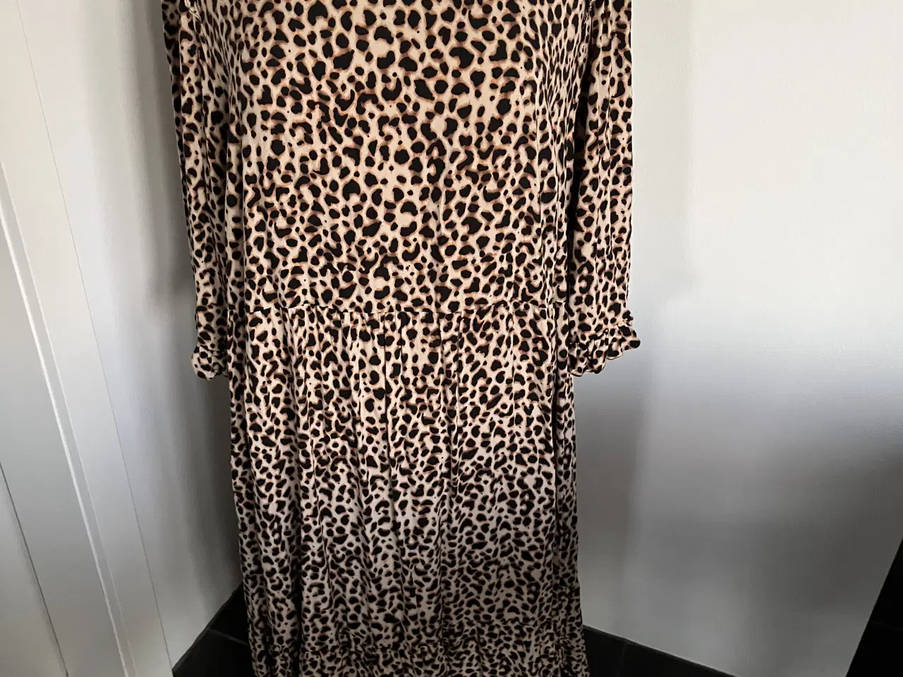 Billede 1 - New look curves str 50