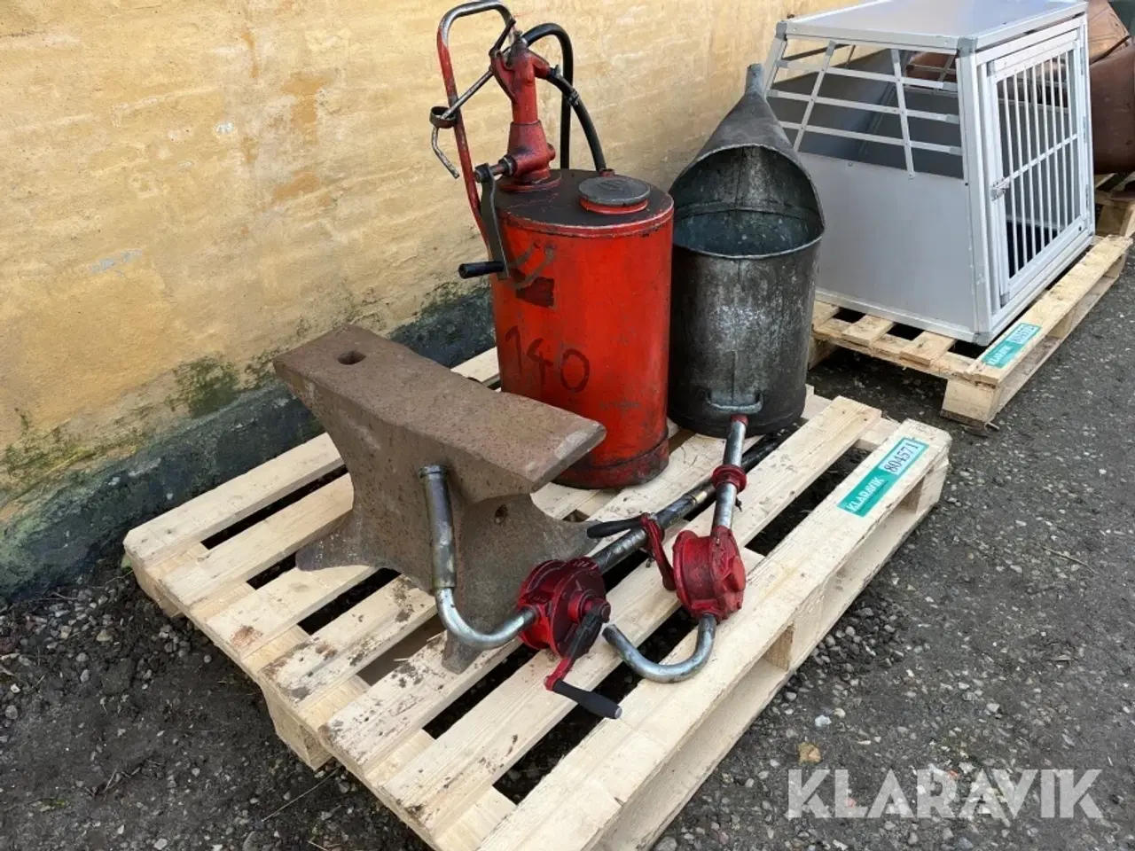 Billede 3 - Oliekande oliepumpe håndpumper og Ambus samlet lot