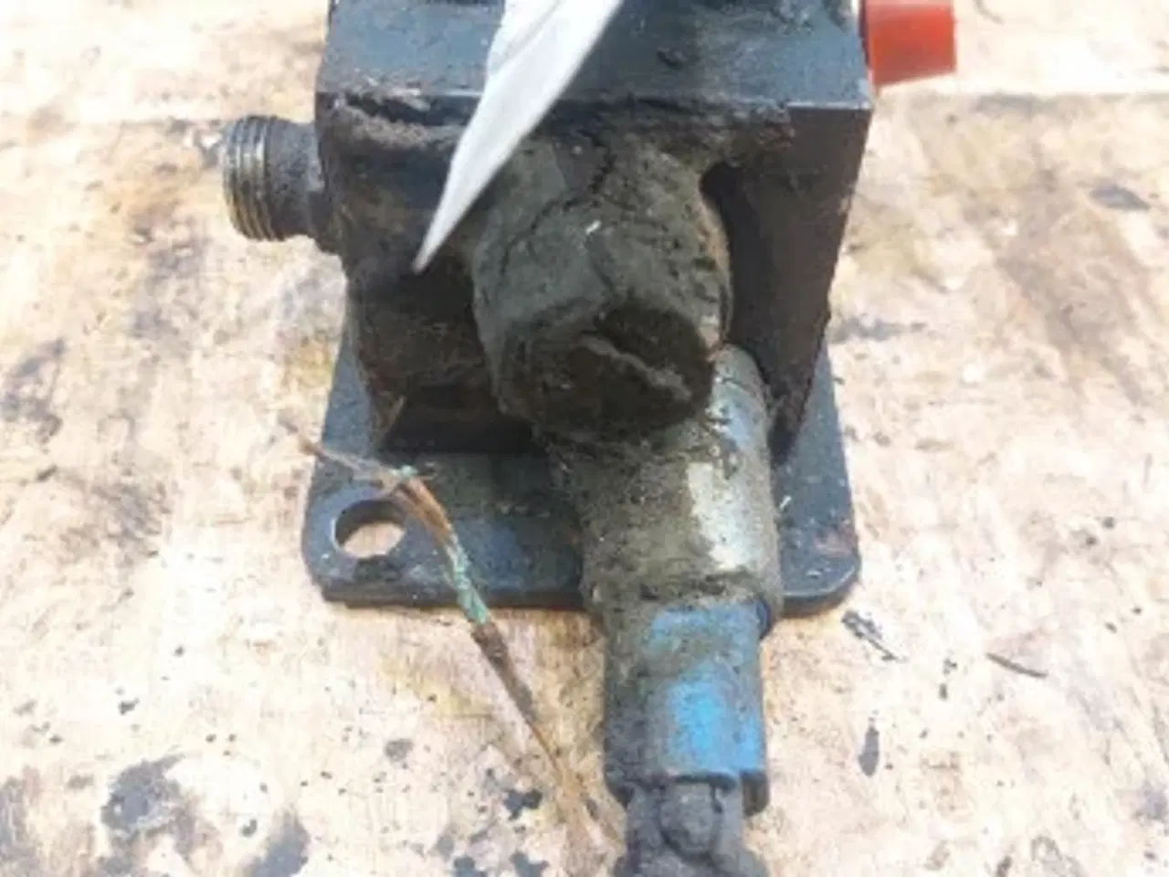 Billede 2 - JCB 4CX Ventilblok R901378961