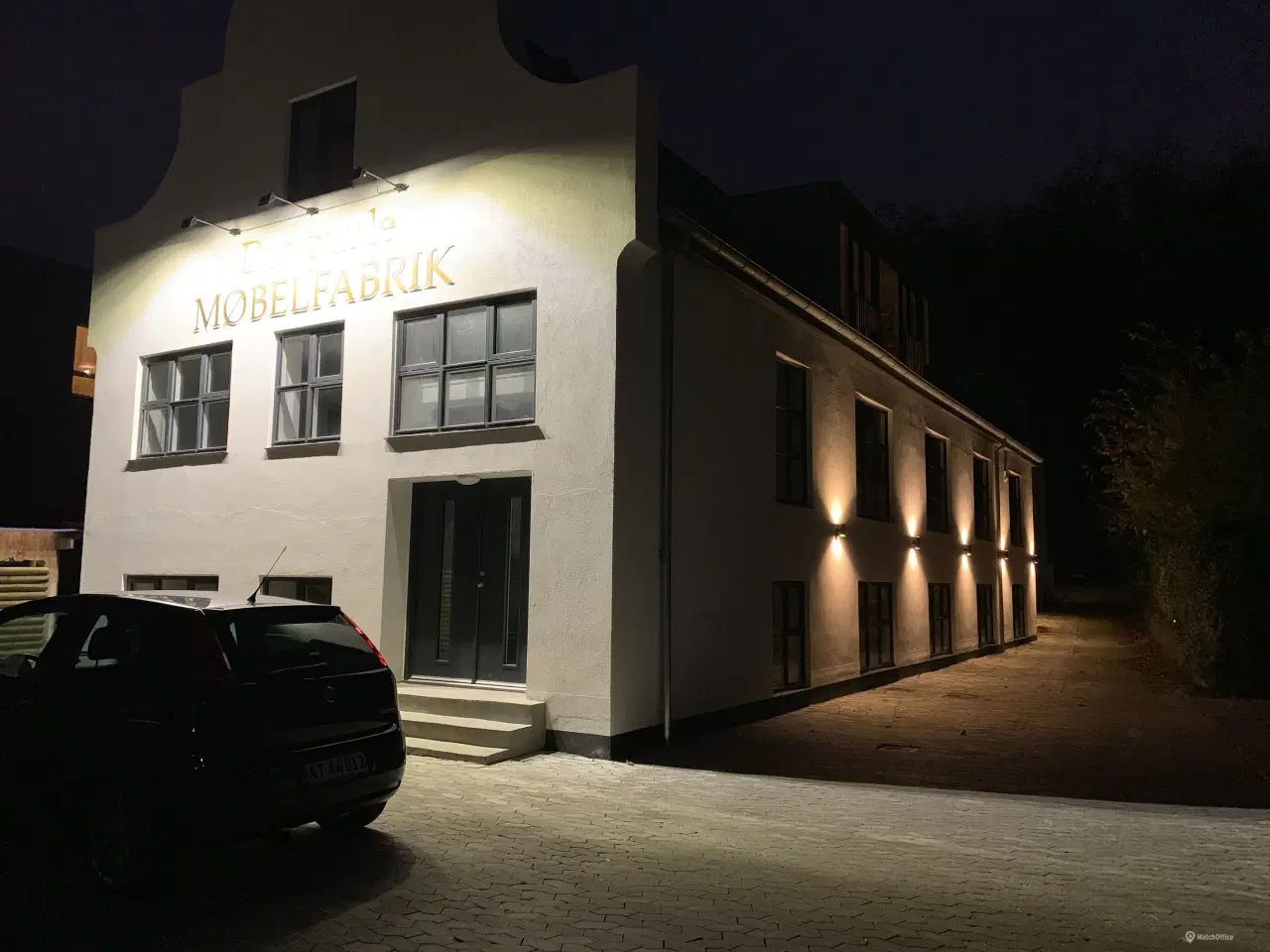 Billede 1 - Lækkert erhvervslejemål lige op ad Brøndbyskoven