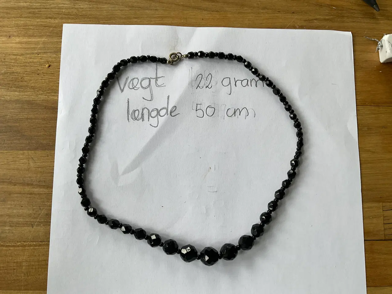 Billede 1 - Enkel sort perlekæde
