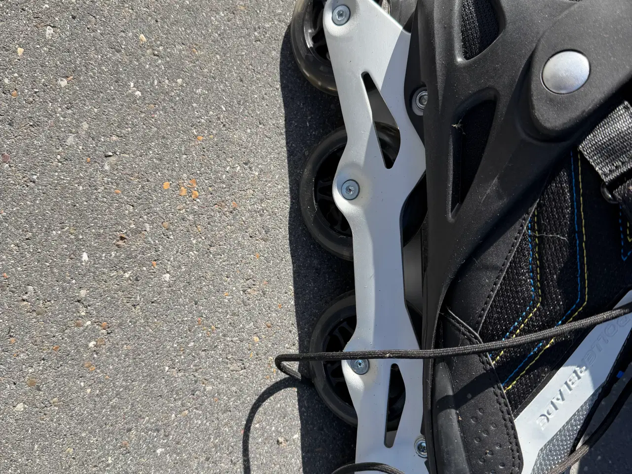 Billede 4 - Rollerblade Macroblade rulleskøjter