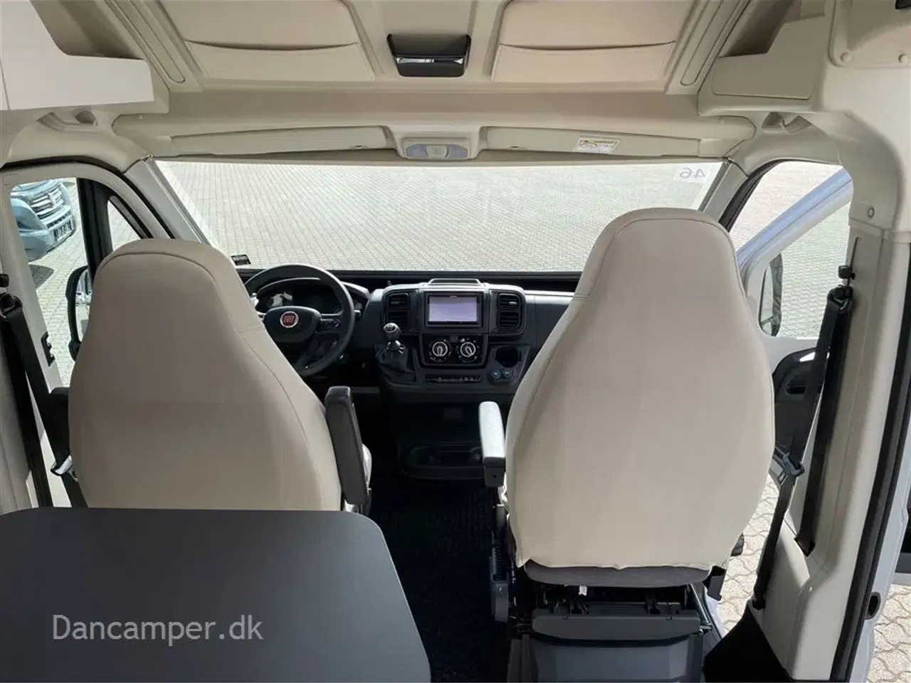 Billede 12 - 2022 - Chausson ROAD LINE V594 VIP   Fiat MultiJet 3, DAB-radio, solceller, start- stop system inkl. intelligent ladeanlæg, fuld LED-belysning indvendig og undervognsbehandling