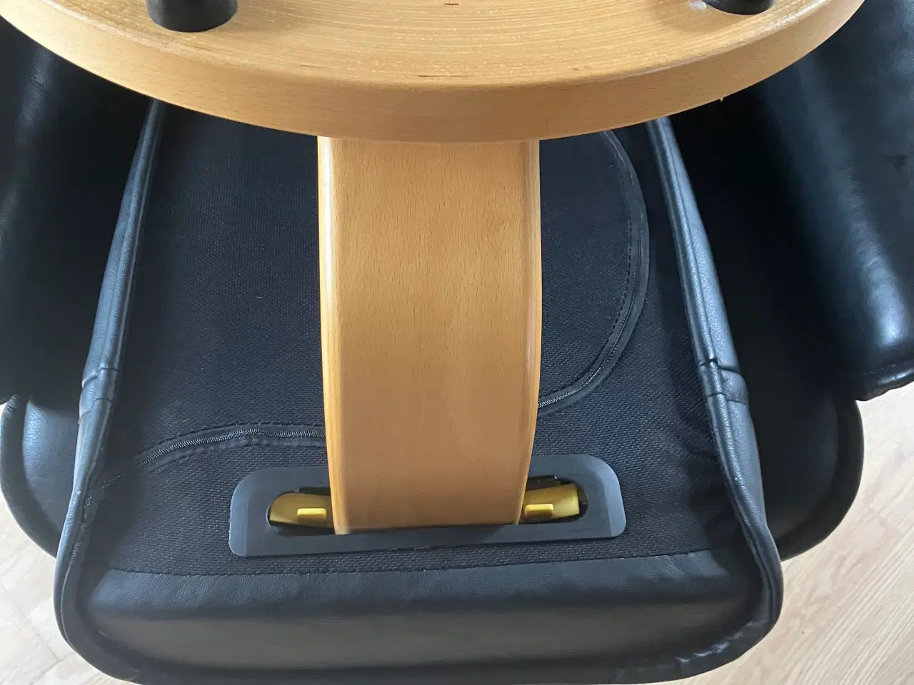 Billede 4 - Stressless stol med fodskammel