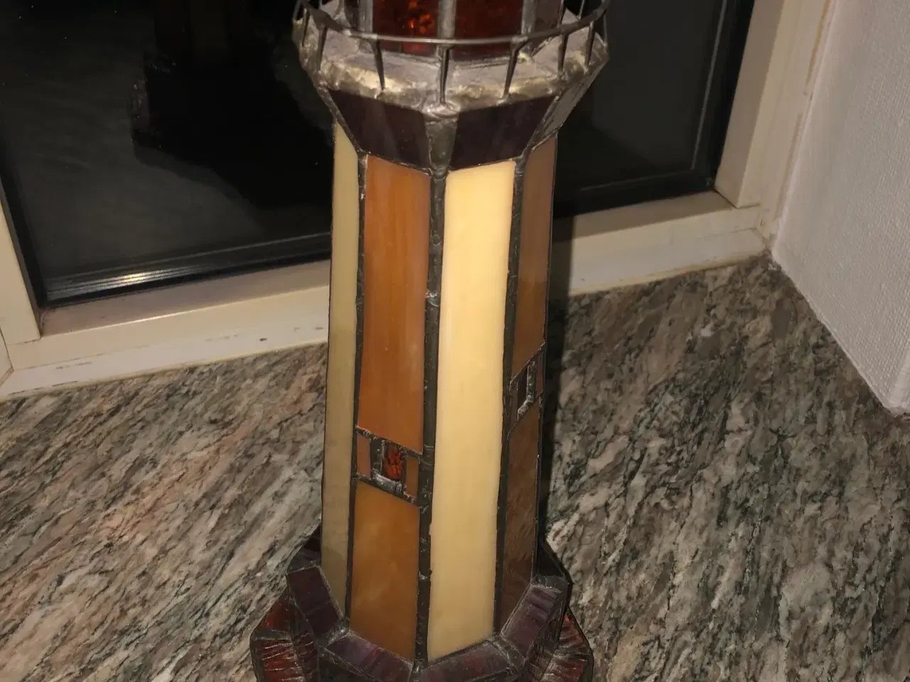 Billede 2 - Tiffany bordlampe/fyrtårn