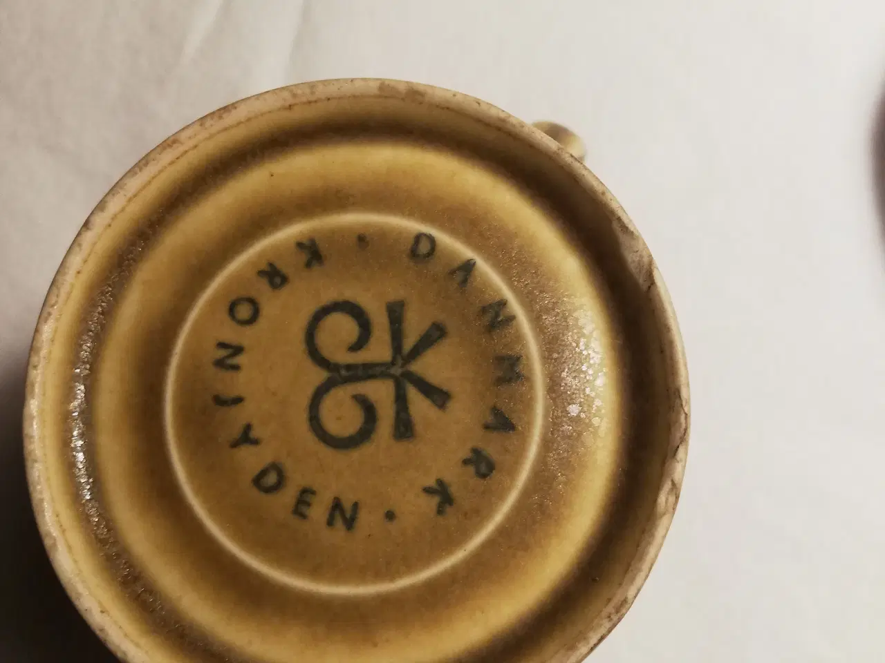 Billede 10 - Relief stentøj kaffekande, tallerkener, kopper m. 