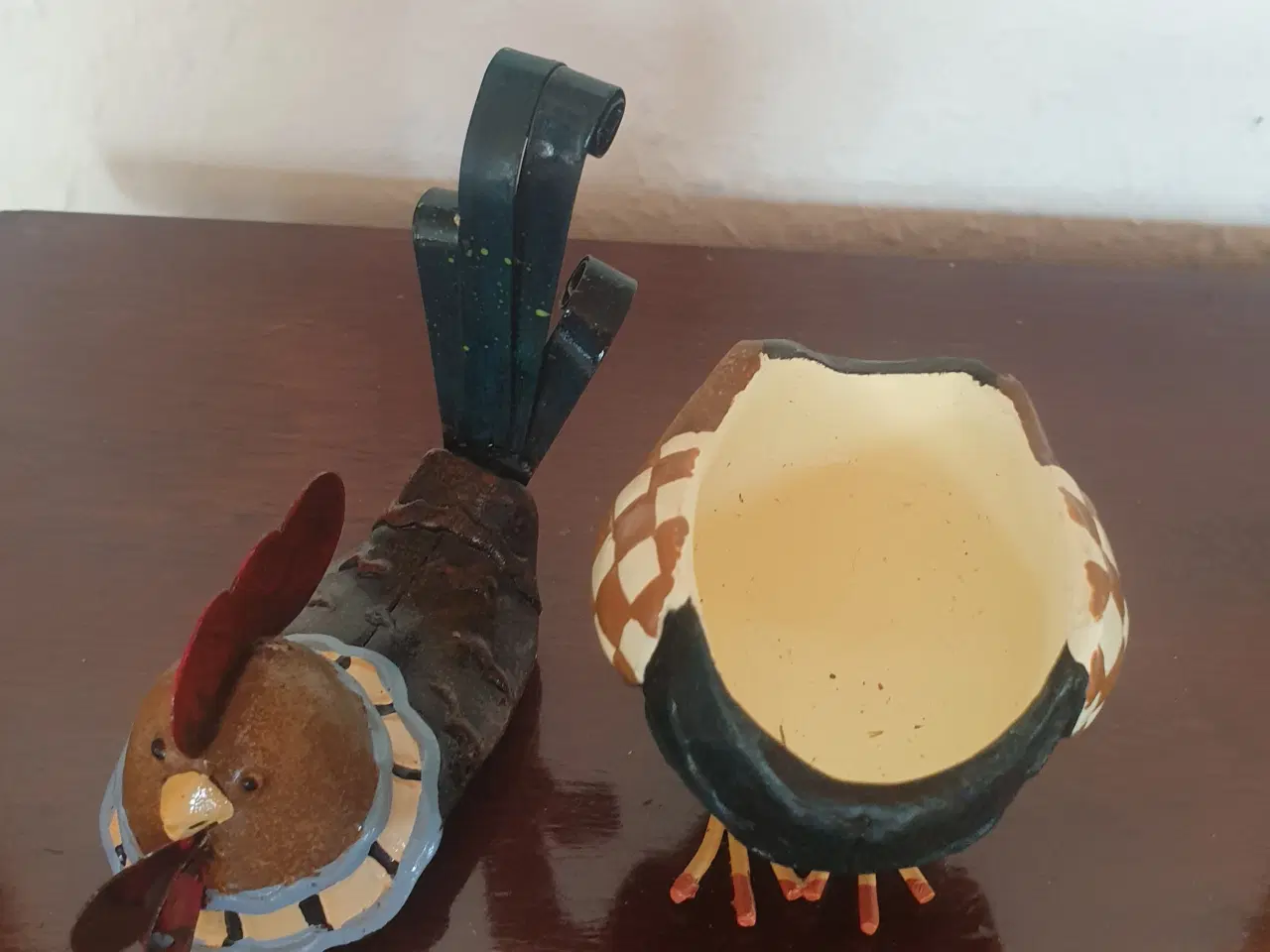 Billede 4 - Stolt Påskehane med Æg i maven.