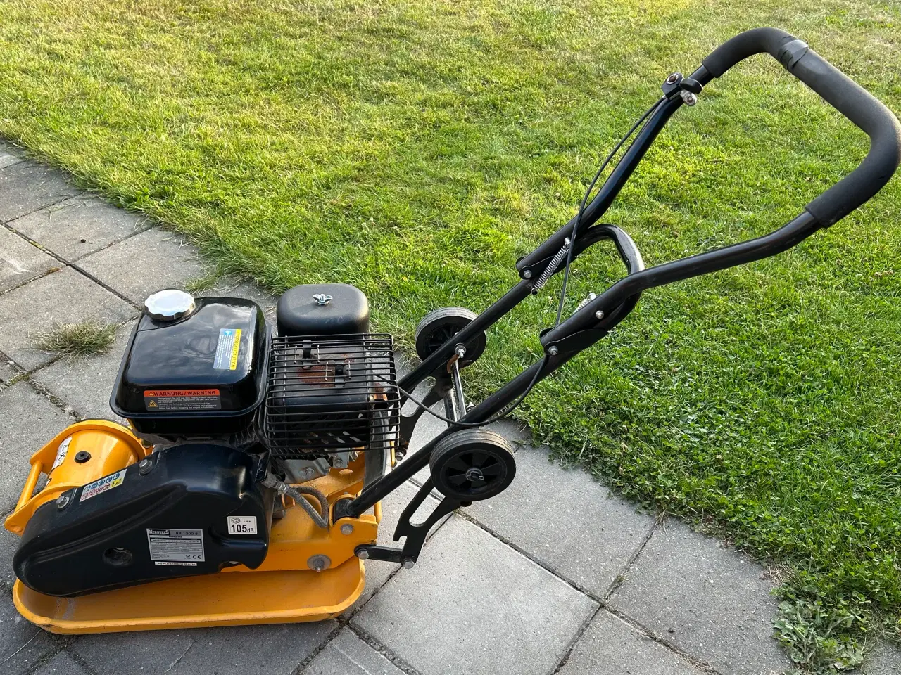 Billede 1 - Pladevibrator Herkules 1300B