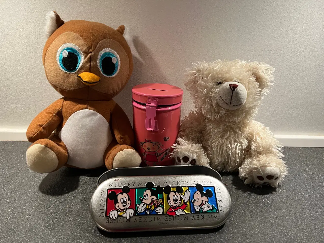 Billede 1 - Plysbamse, sparebøsse, Uglebamse og penalhus