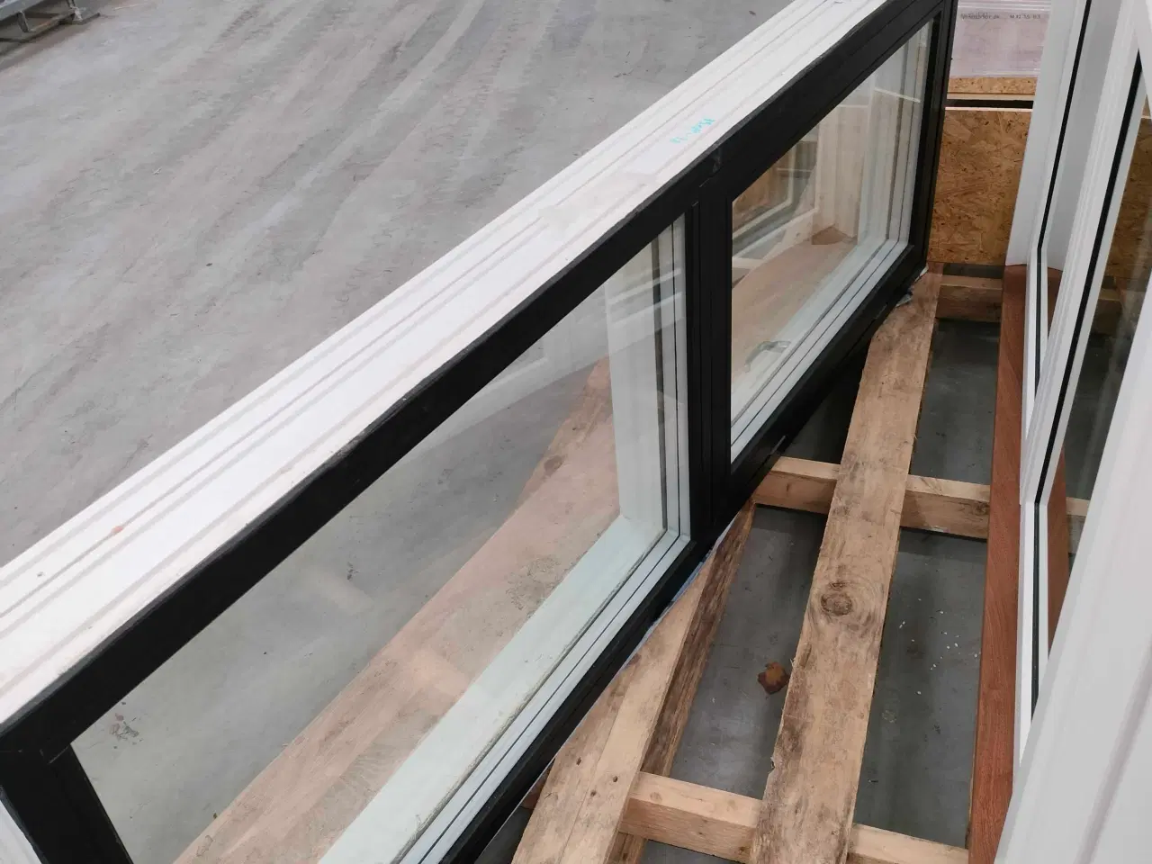 Billede 1 - Træ/alu vindue