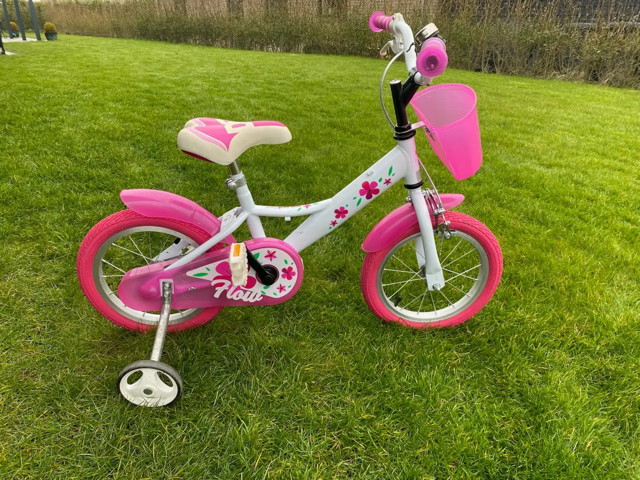 Billede 1 - Lyserød raket 🚀 klar til næste ejer