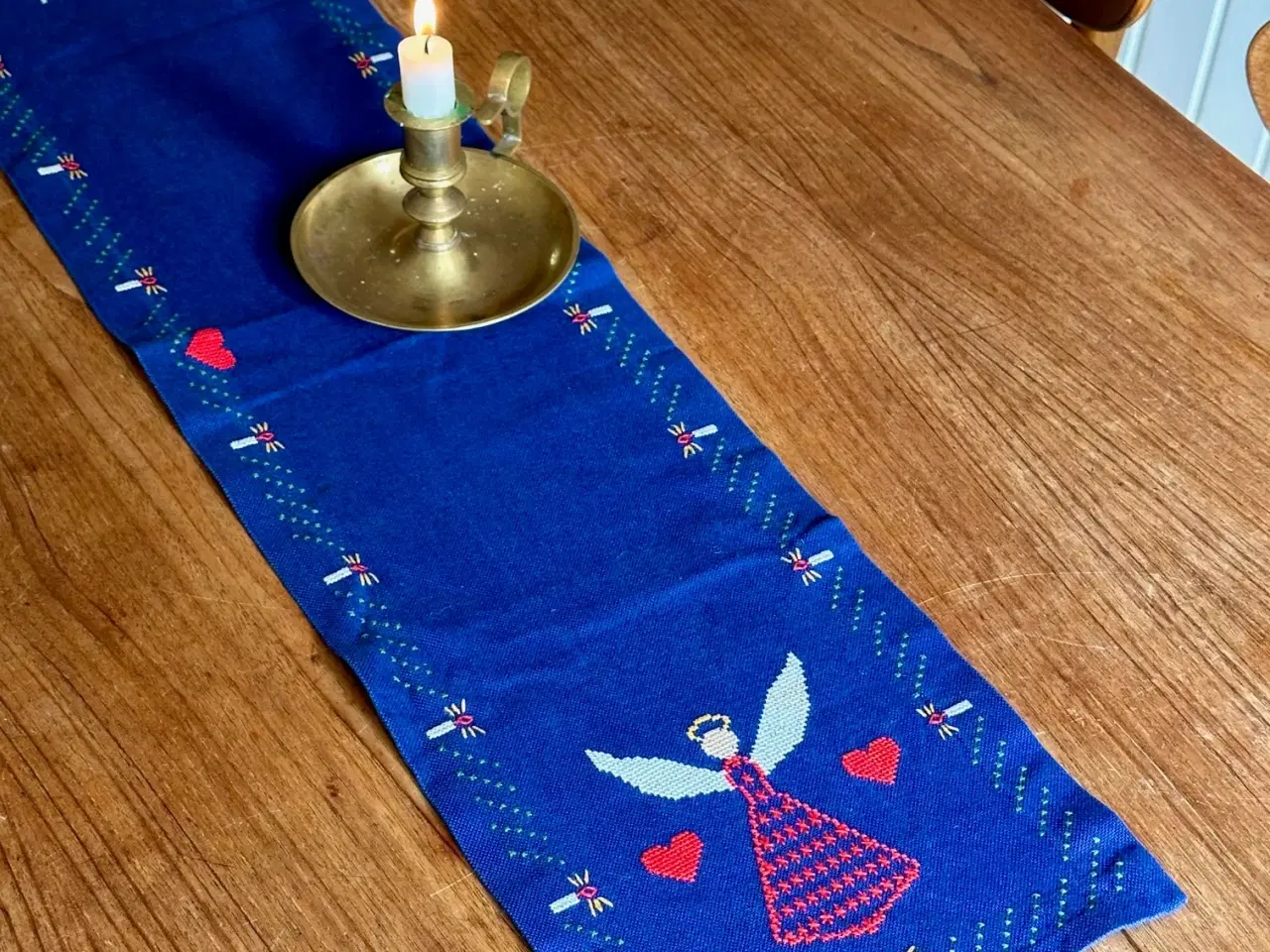 Billede 2 - Bordløber, blå m engle, 127 x 19 cm