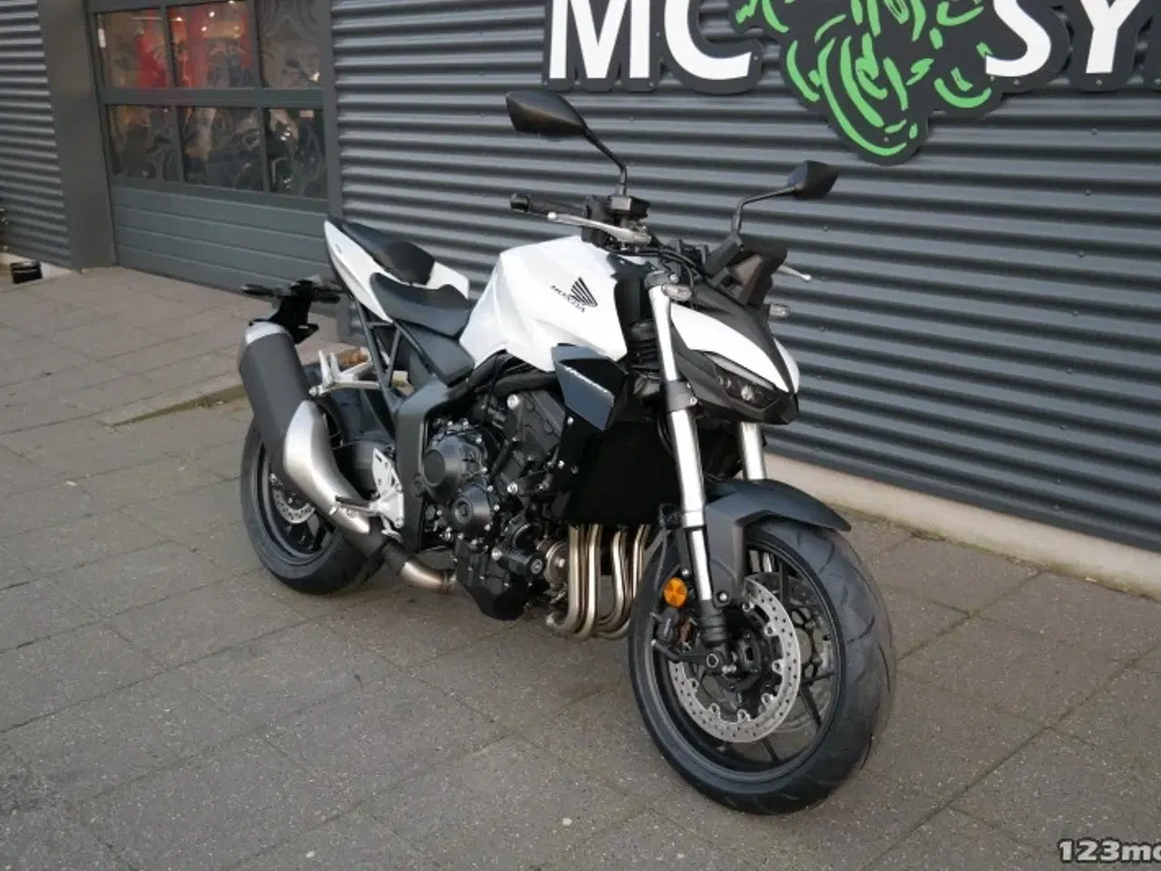 Billede 2 - Honda CB 1000 Hornet MC-SYD       BYTTER GERNE