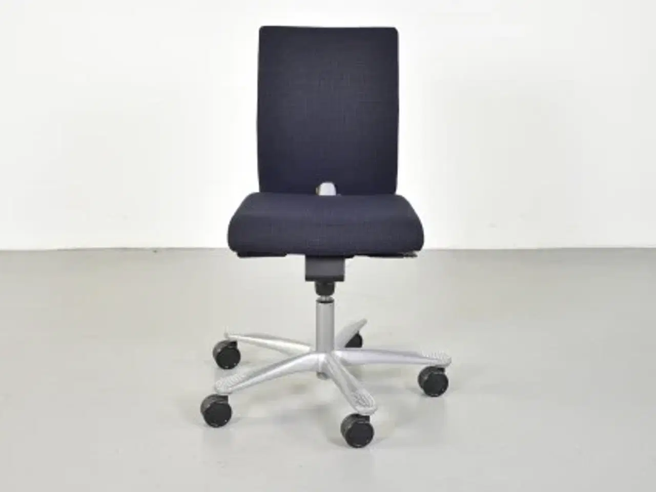 Billede 1 - Häg h04 credo 4200 kontorstol med sort/blå polster og gråt stel