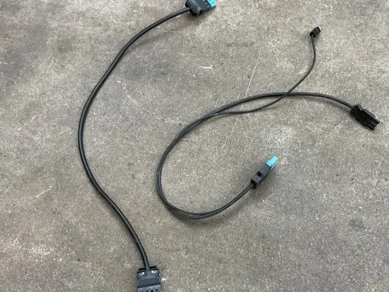 Billede 3 - Div kabler fra lysamatuer