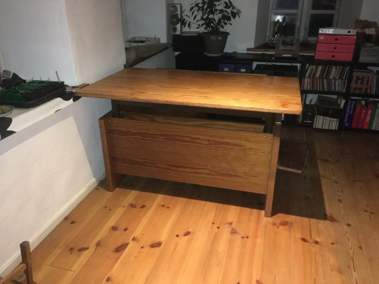 Billede 3 - Stort skrivebord 