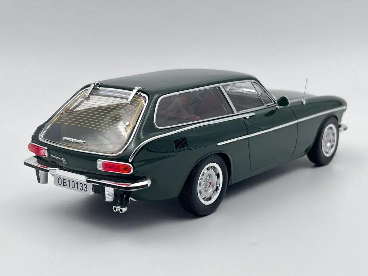 Billede 4 - 1972 Volvo P1800 ES 1:18  Super flot og detaljeret