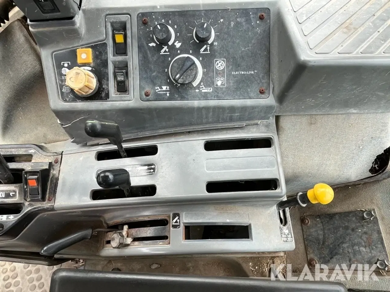 Billede 12 - Traktor FORD 8340