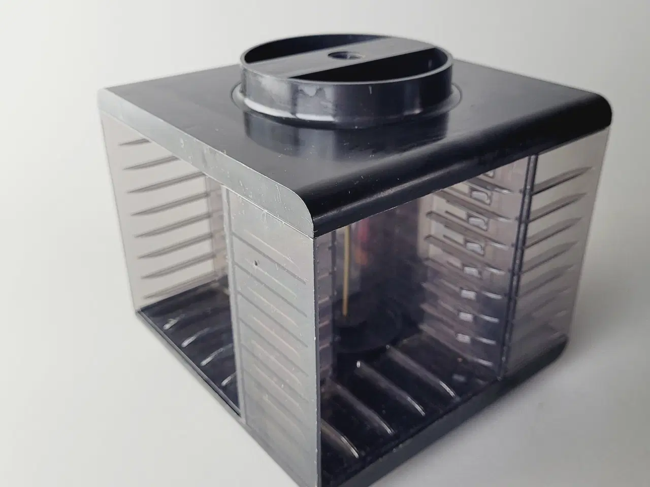 Billede 1 - ⭐️· 🎶 Retro Kassettebånd Holder - Drejelig 