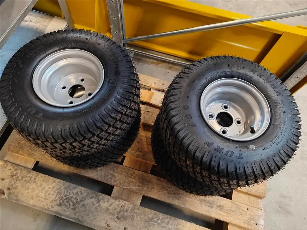 Billede 1 - Husqvarna P 524 KOMPLET HJULSÆT