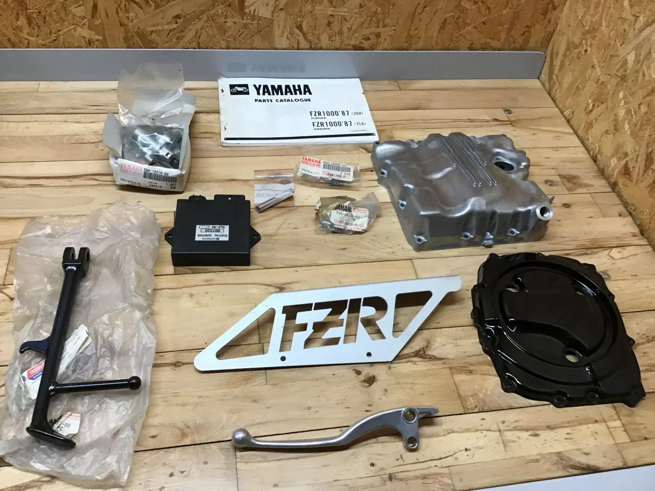 Billede 1 - Yamaha FZR 1000 type 2GH/3GM dele