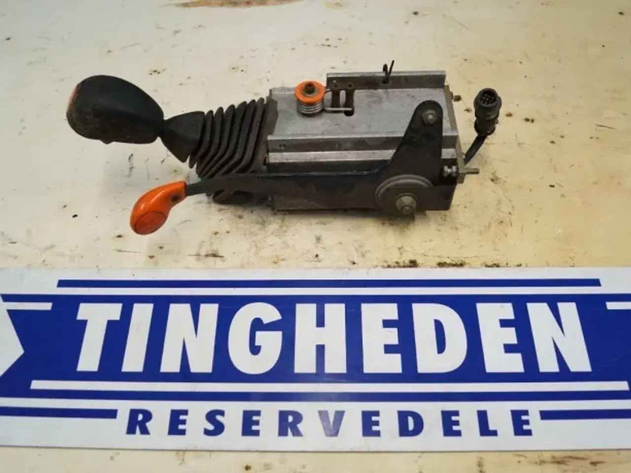 Billede 1 - New Holland 8770 Gearvælger 86014227