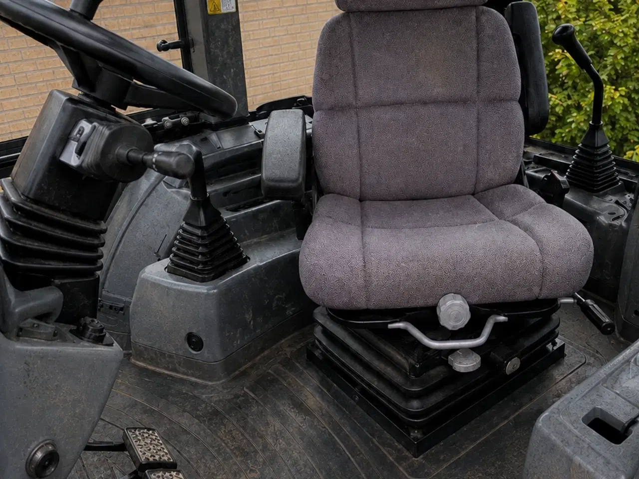 Billede 3 - New Holland LB115
