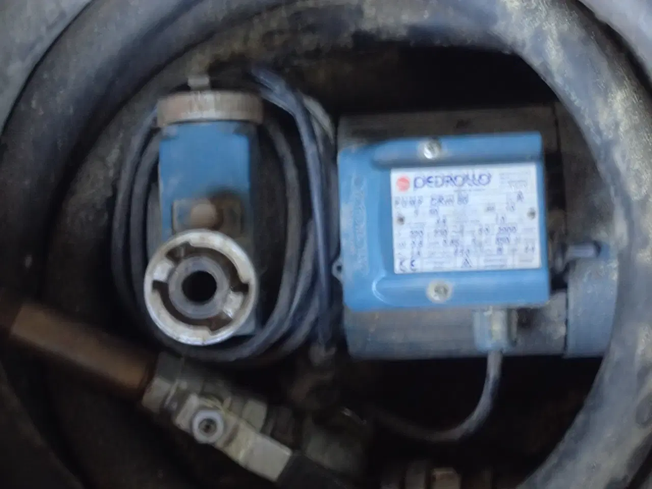 Billede 7 - Diesel/fyringsolie og vand pumpeudstyr.