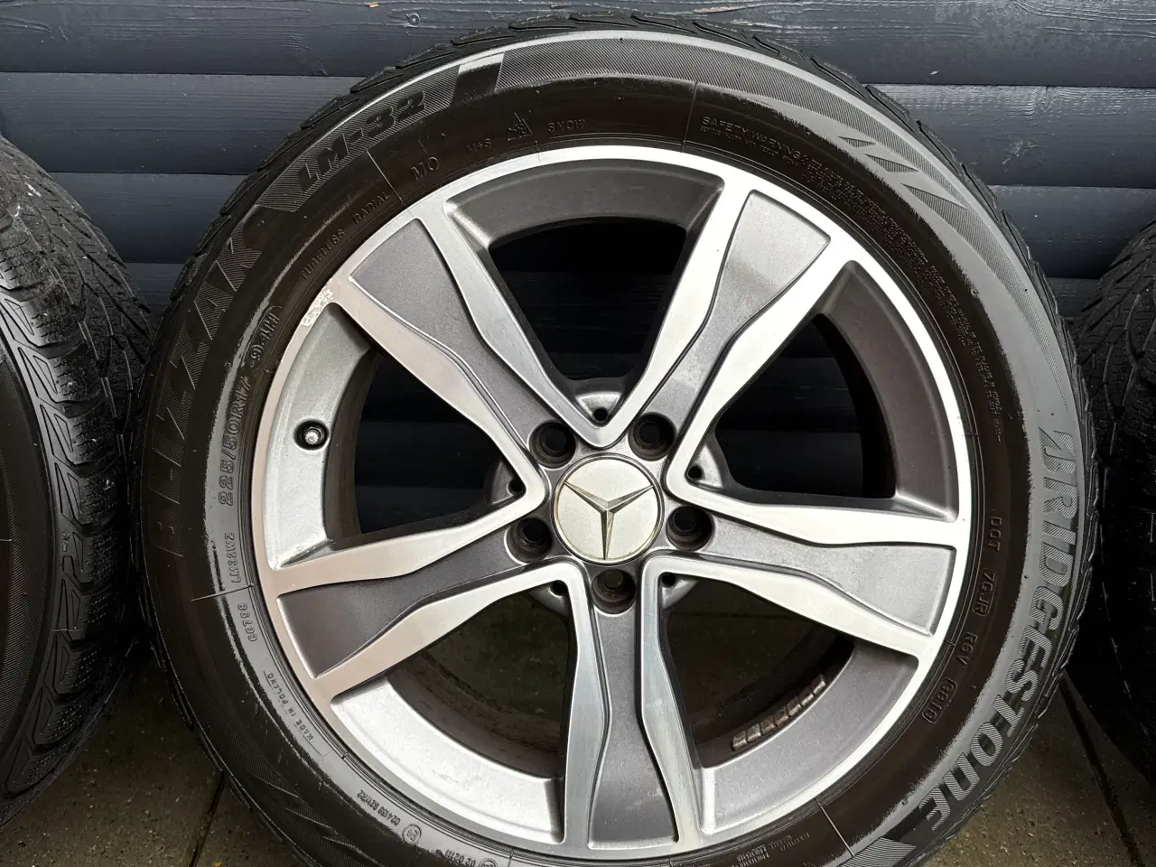 Billede 4 - 17” 5x112 Originale Mercedes alufælge med Bridgest