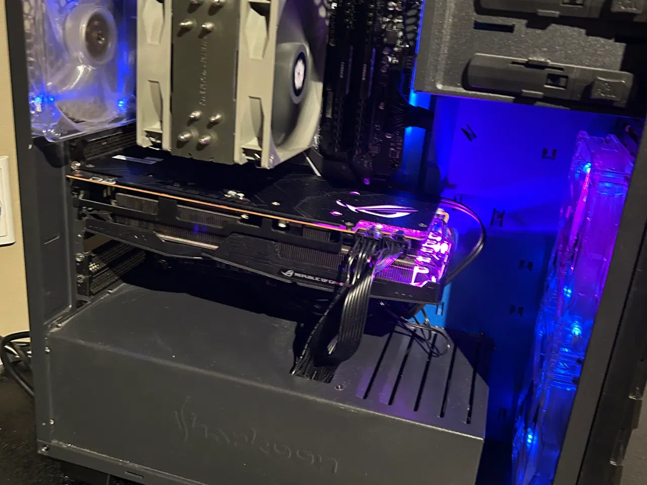 Billede 2 - GAMING PC – Ryzen 7 5700X • RX 5700 XT • 16GB DDR4